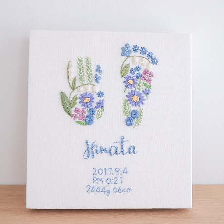 青い花束の刺繍